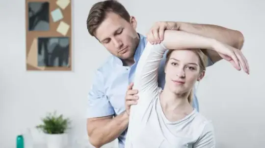 Tratamento de fisioterapia ortopédica